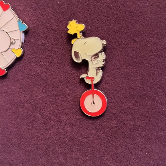Snoopy collector pins - Picture 2 of 6